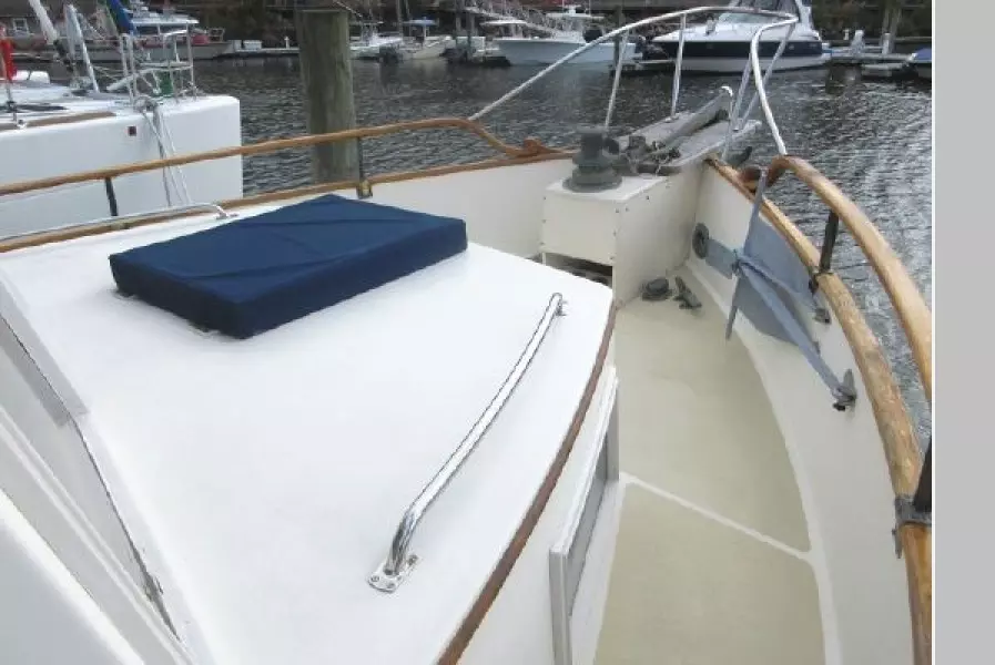 1980 Grand Banks 42 Classic