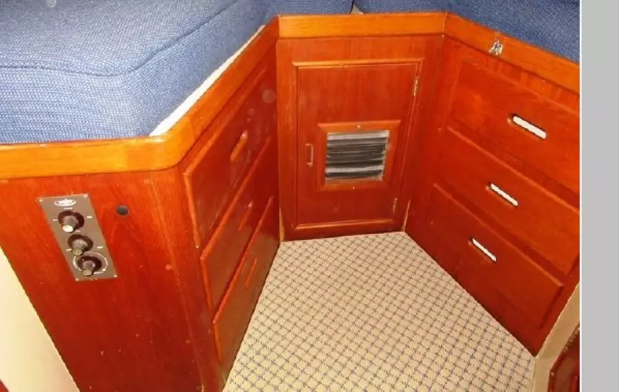 1980 Grand Banks 42 Classic