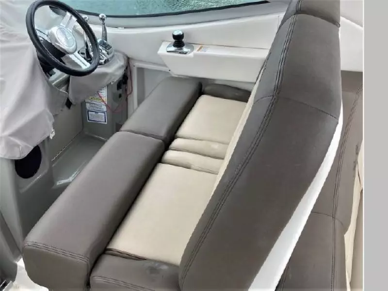 2014 Sea Ray 330 Sundancer