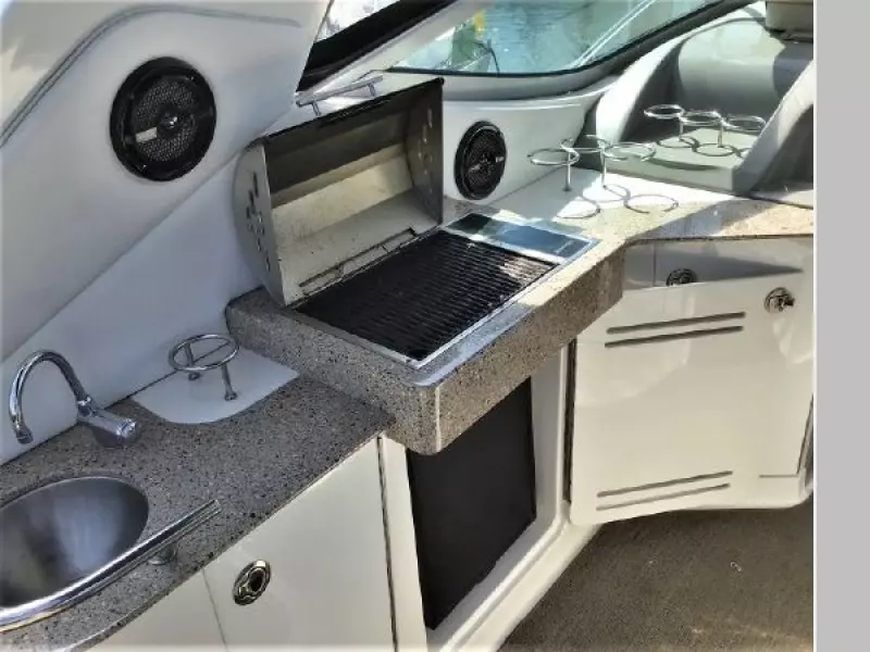 2014 Sea Ray 330 Sundancer