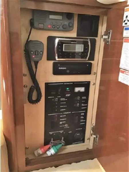 2014 Sea Ray 330 Sundancer