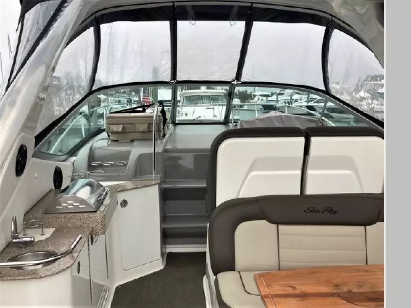 2014 Sea Ray 330 Sundancer
