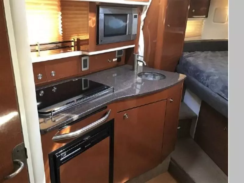 2014 Sea Ray 330 Sundancer