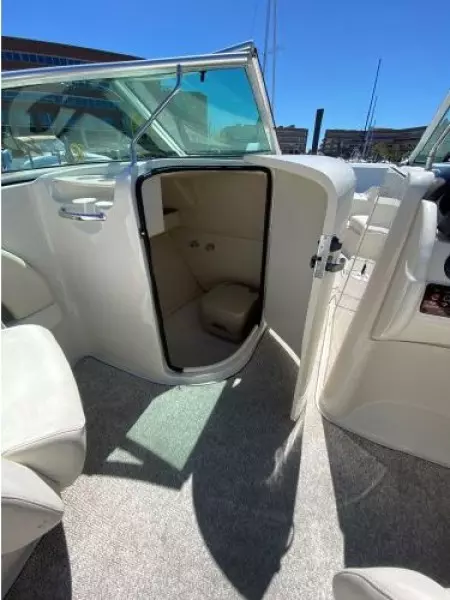 2008 Sea Ray 220 Sundeck
