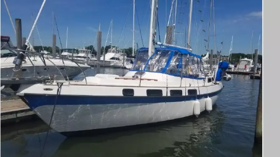 1973 Morgan Out Island 36