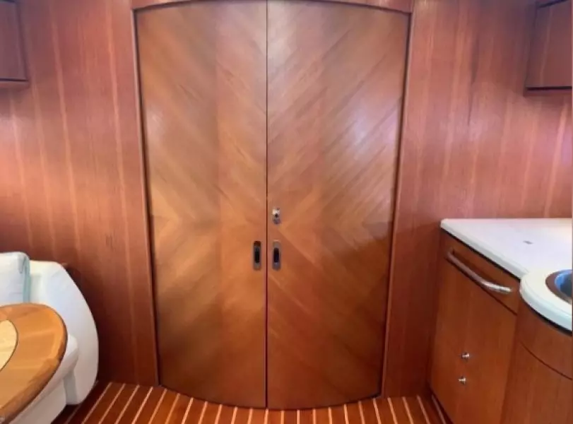 2008 Tiara Yachts 3900 Sovran