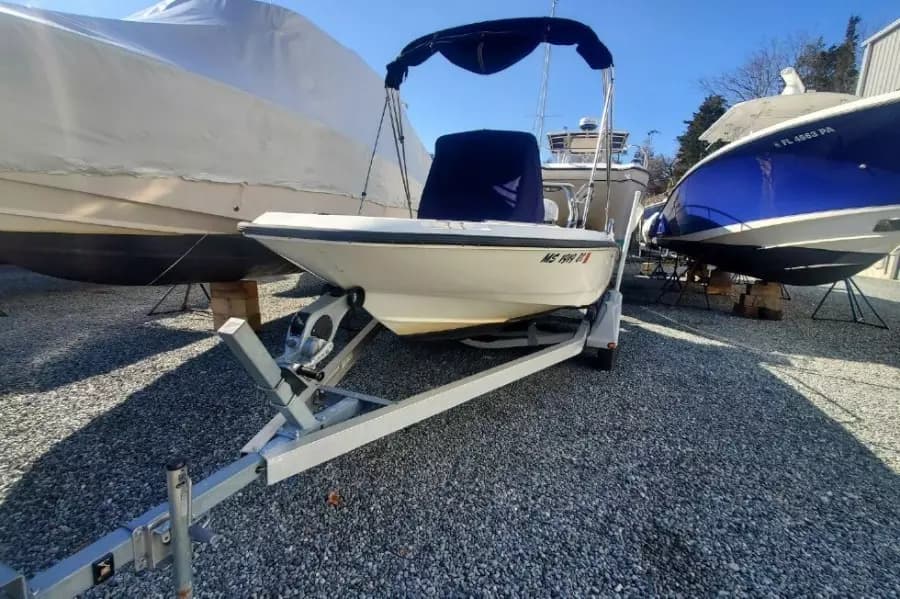 2011 Boston Whaler 180 Dauntless