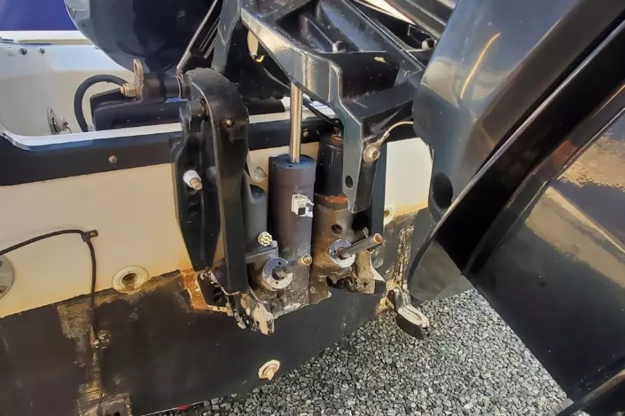 2011 Boston Whaler 180 Dauntless