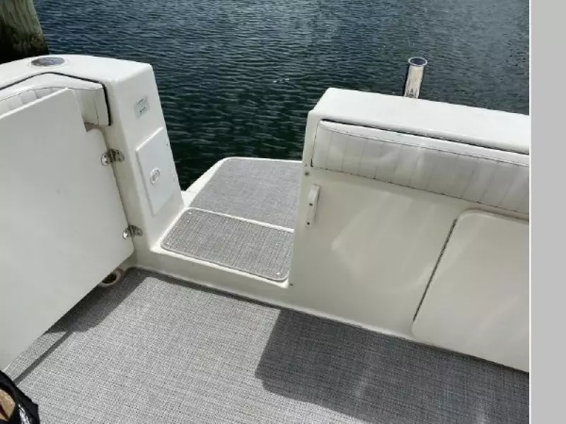 2001 Silverton 330 Sport Bridge