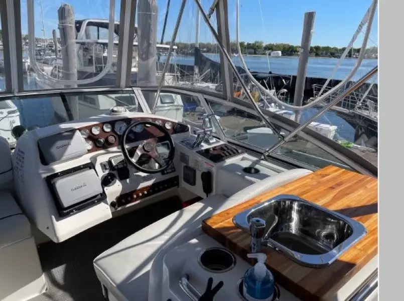 2001 Silverton 330 Sport Bridge