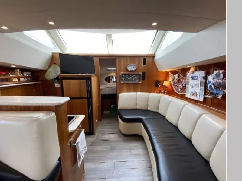 2001 Silverton 330 Sport Bridge