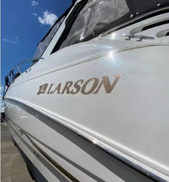 2001 Larson 330 Cabrio