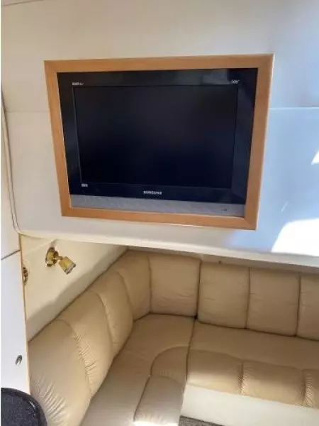 2001 Larson 330 Cabrio