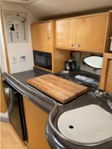 2001 Larson 330 Cabrio