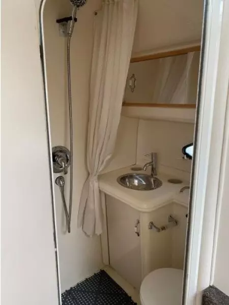 2001 Larson 330 Cabrio