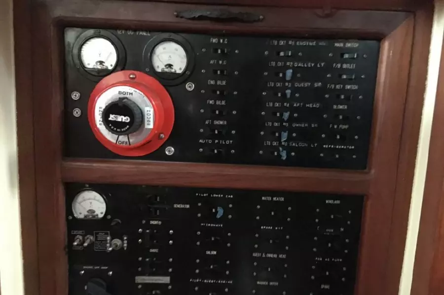 1982 Kadey-Krogen Cruiser