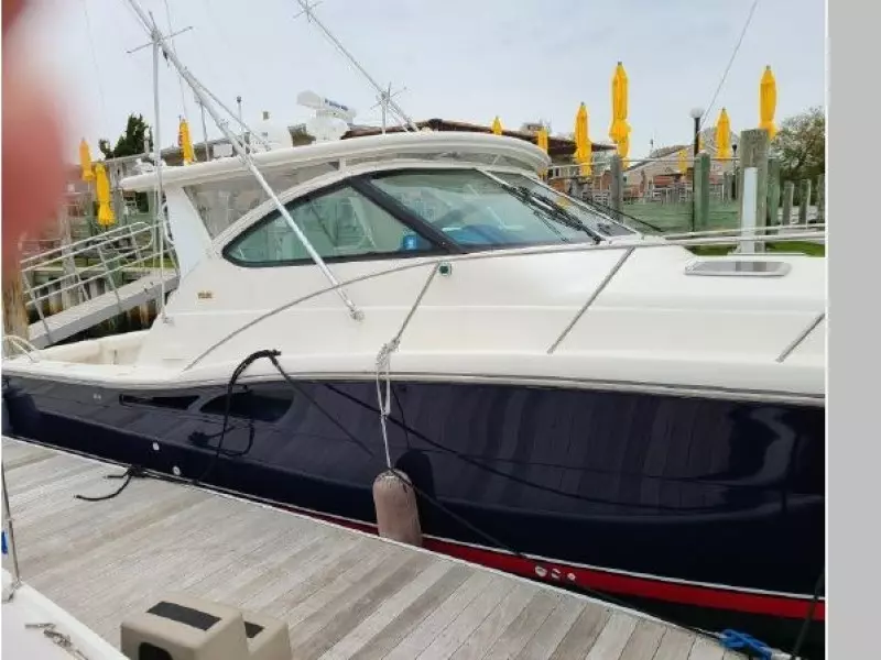 2004 Tiara Yachts 4200 Open