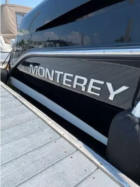 2015 Monterey 335 Sport Yacht