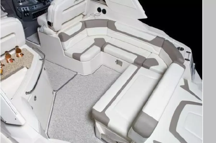 2015 Monterey 335 Sport Yacht