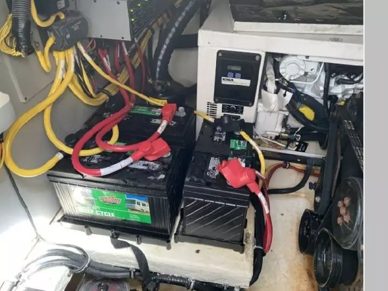 2015 Monterey 335 Sport Yacht