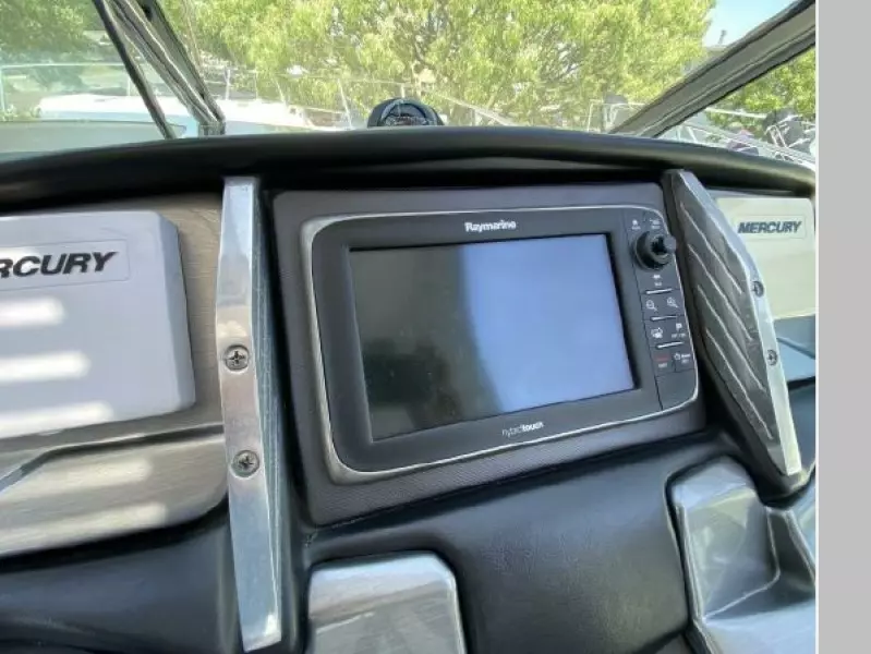 2015 Monterey 335 Sport Yacht