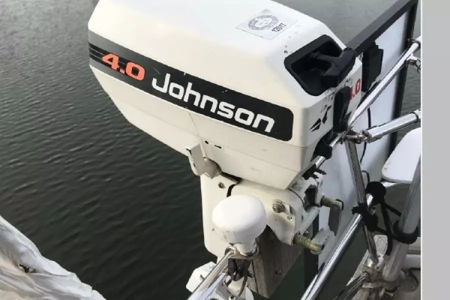 1981 Dufour DF1200