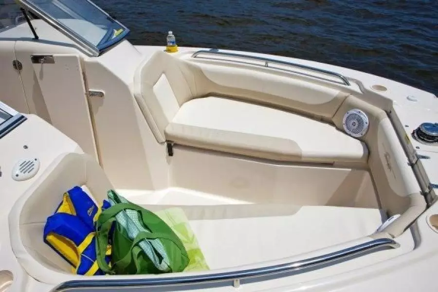 2012 Grady-White Freedom 255