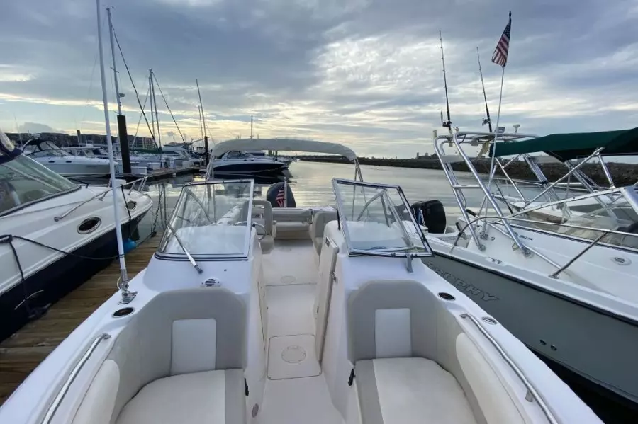 2012 Grady-White Freedom 255