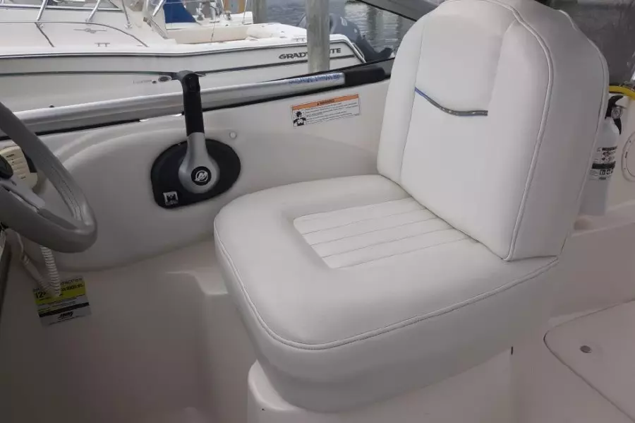 2007 Bayliner 245 Cruiser