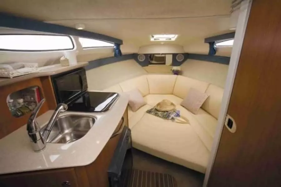 2007 Bayliner 245 Cruiser