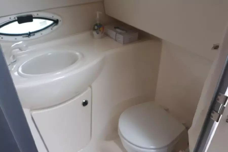 2007 Bayliner 245 Cruiser