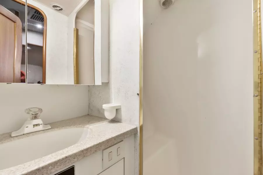 2001 Ocean Yachts 52 SS