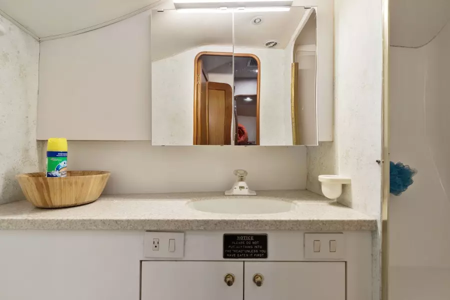 2001 Ocean Yachts 52 SS