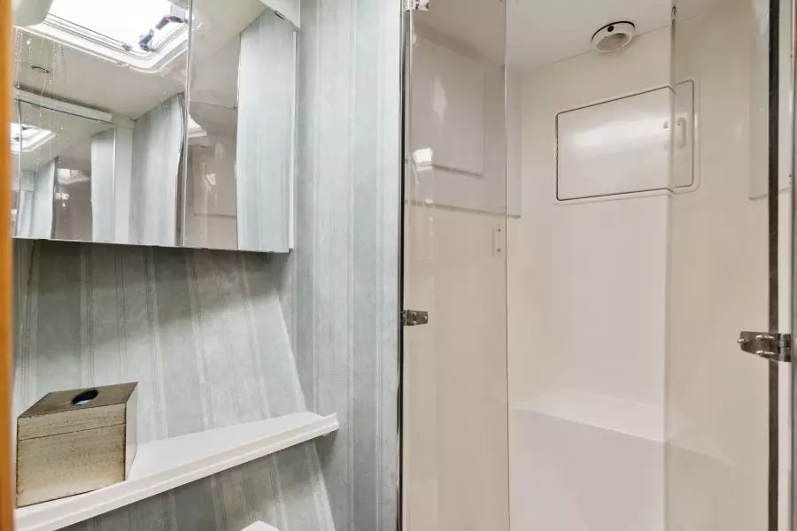 2001 Ocean Yachts 52 SS