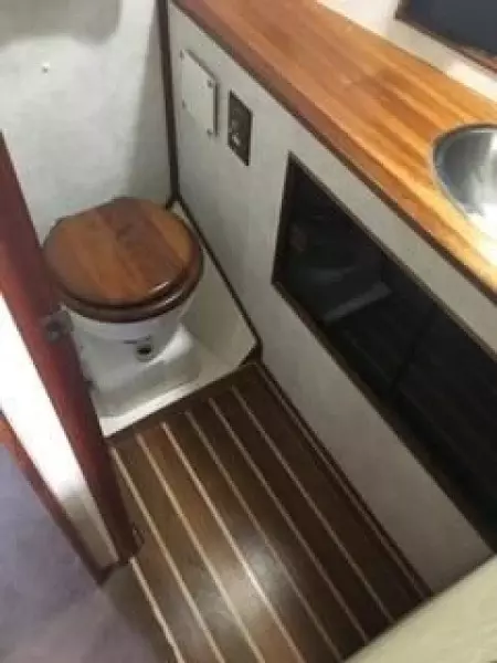 1975 Pacemaker Flybridge Convertible