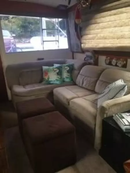 1975 Pacemaker Flybridge Convertible