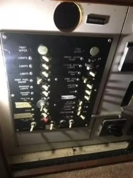 1975 Pacemaker Flybridge Convertible