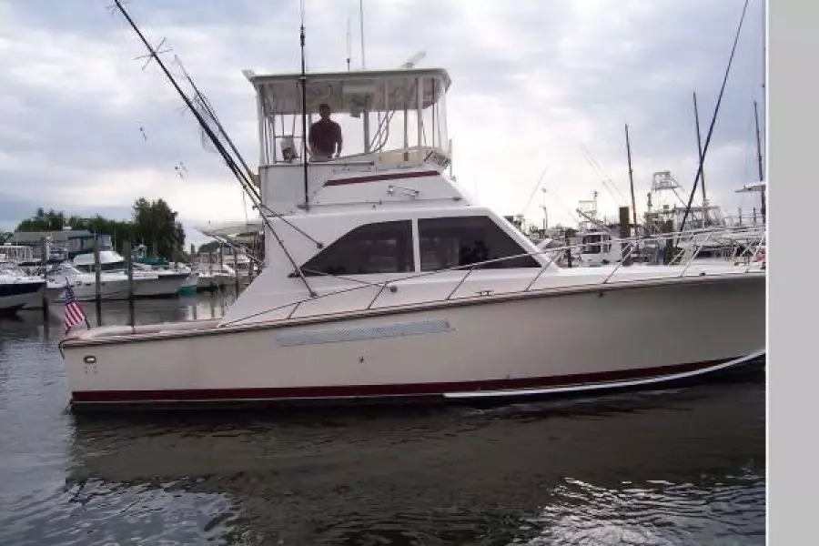 1975 Pacemaker Flybridge Convertible