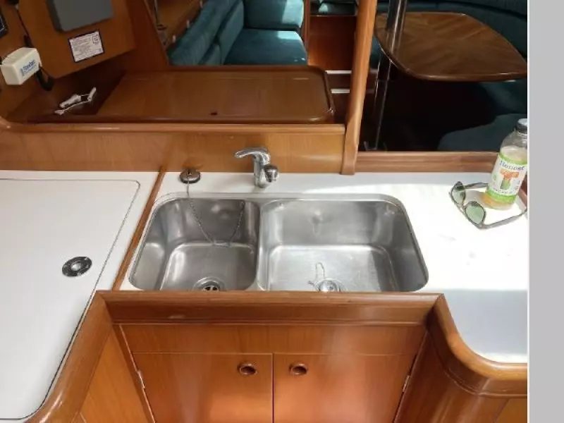 2000 Beneteau Oceanis 361