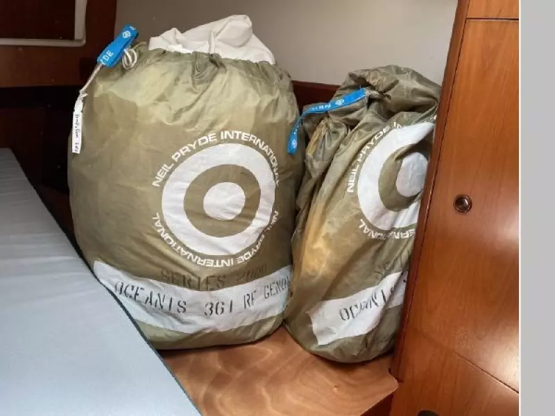 2000 Beneteau Oceanis 361