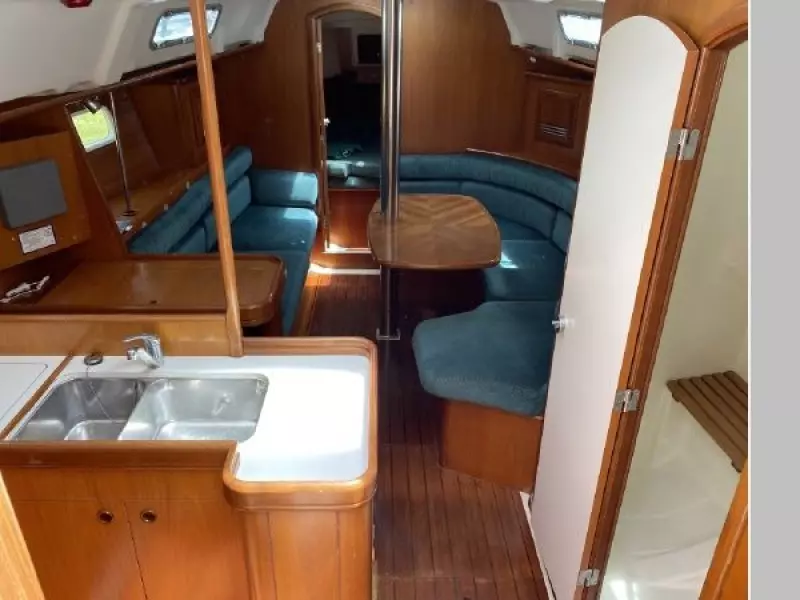 2000 Beneteau Oceanis 361