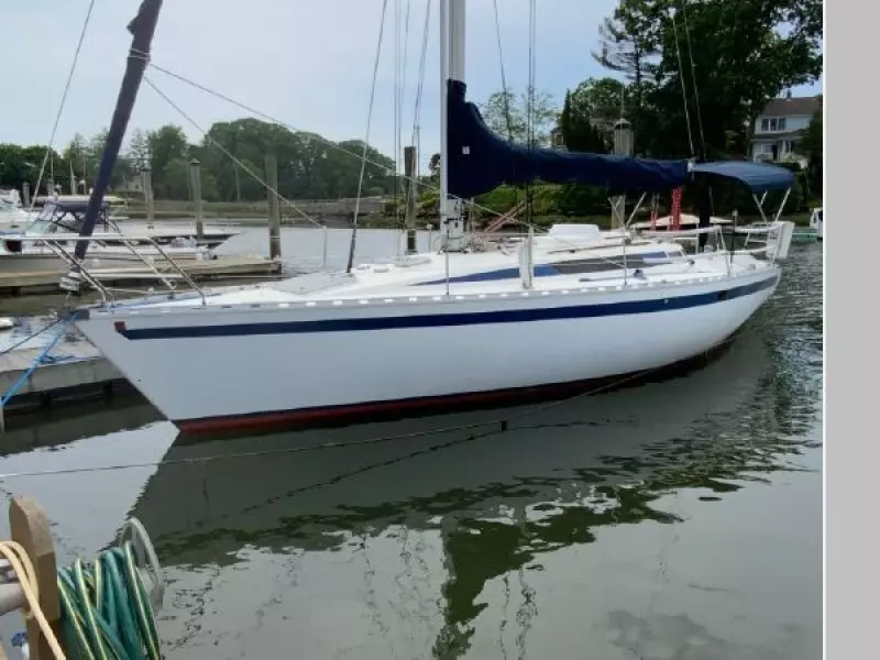 1984 Beneteau First 35