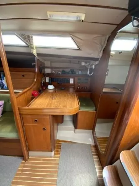 1984 Beneteau First 35