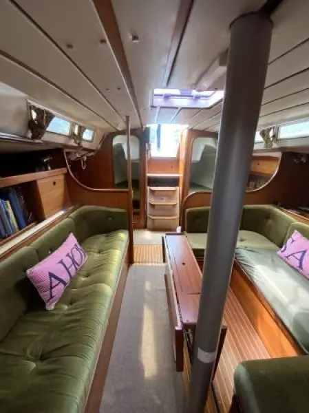 1984 Beneteau First 35