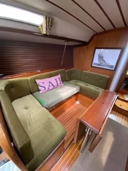 1984 Beneteau First 35