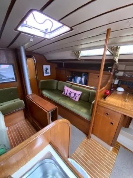 1984 Beneteau First 35