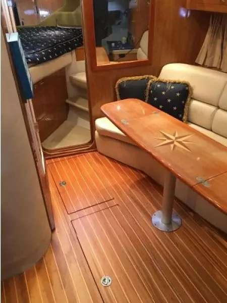 2004 Regal Commodore 3560