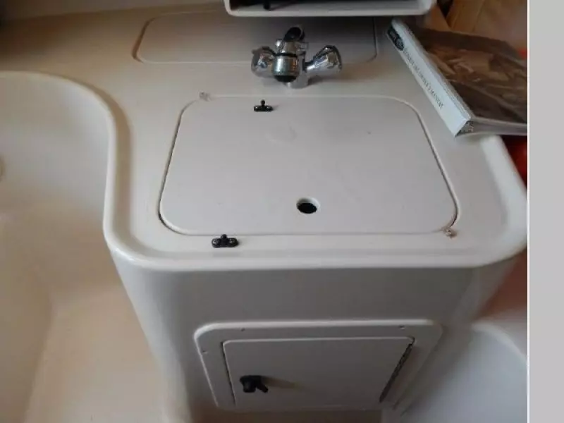 2002 Grady-White 265 Express