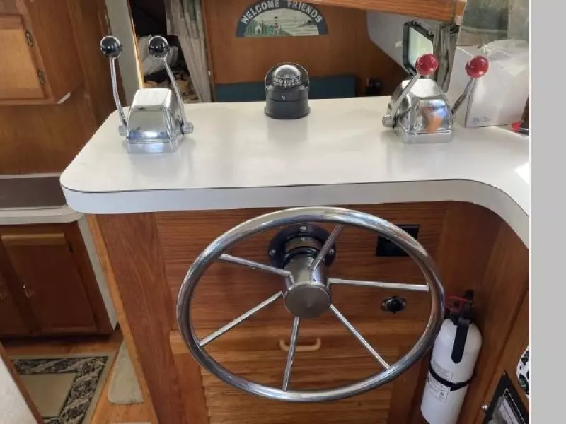 1988 Mainship 36 Double Cabin