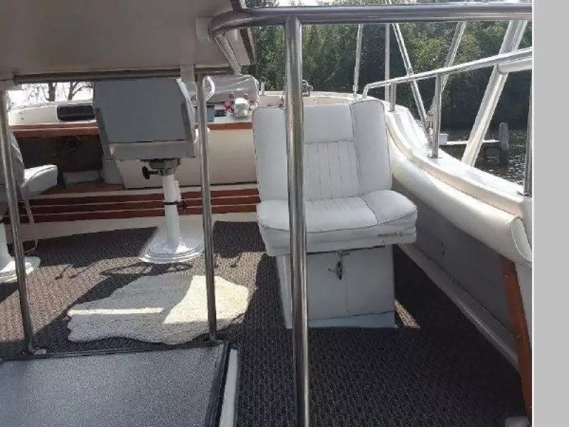 1988 Mainship 36 Double Cabin